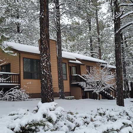 Kathys Cabin, King Bed, Hot Tub, Near-Nau & Downtown Attractions, Perfect Year-Round Mountain Getaway Flagstaff Exterior foto
