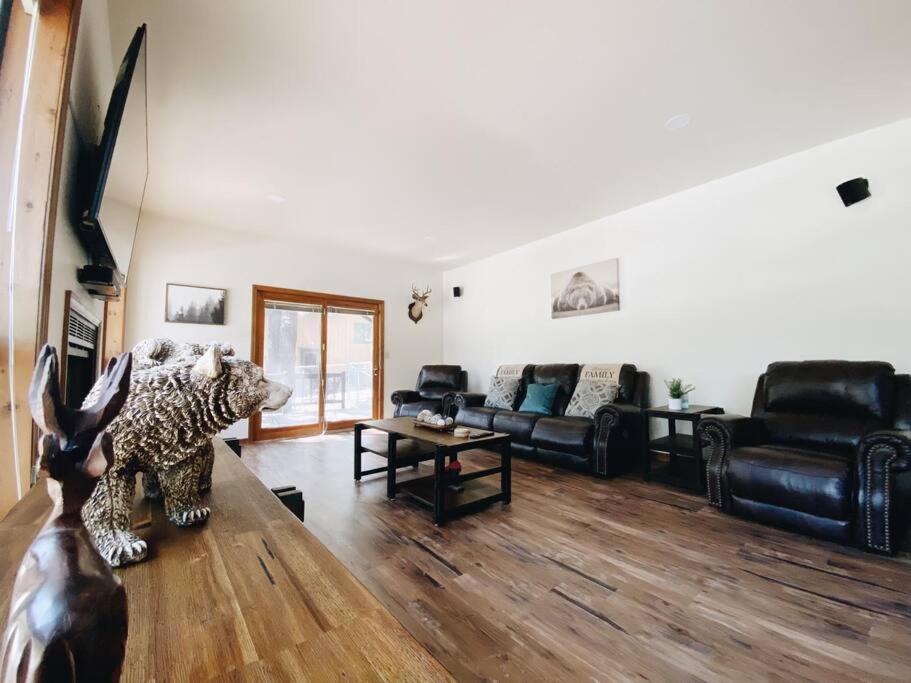 Kathys Cabin, King Bed, Hot Tub, Near-Nau & Downtown Attractions, Perfect Year-Round Mountain Getaway Flagstaff Exterior foto
