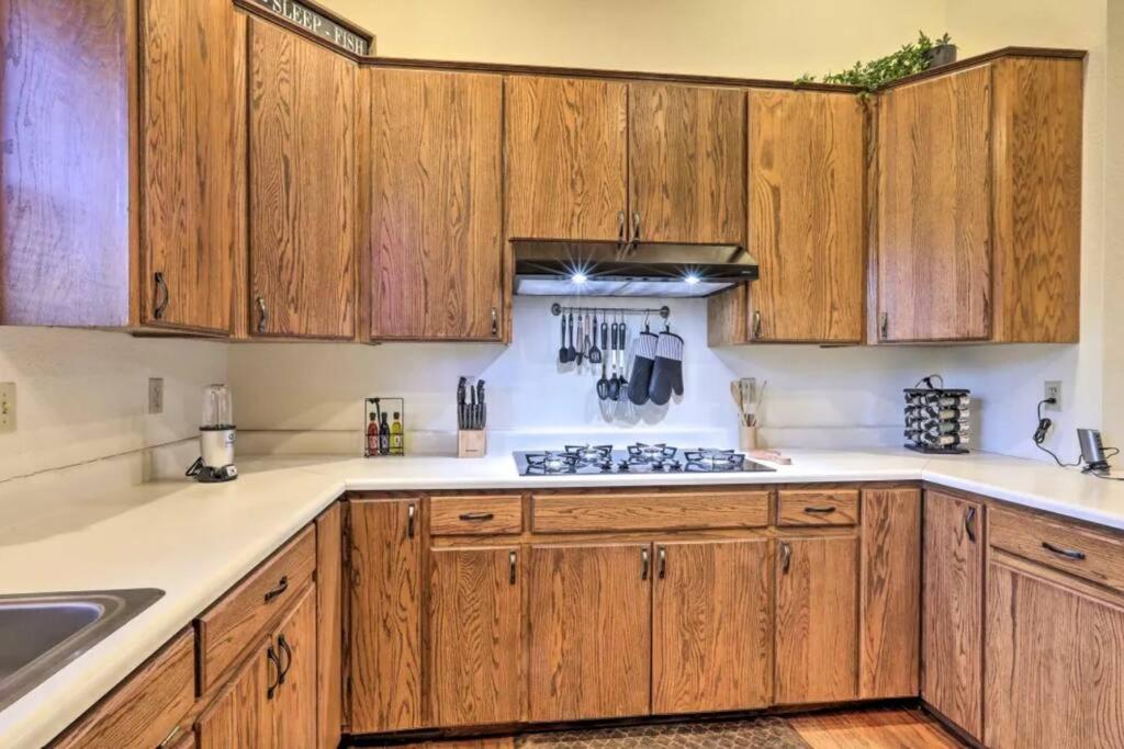 Kathys Cabin, King Bed, Hot Tub, Near-Nau & Downtown Attractions, Perfect Year-Round Mountain Getaway Flagstaff Exterior foto