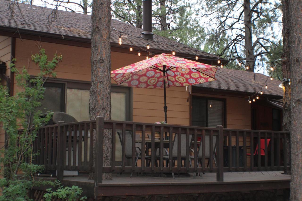 Kathys Cabin, King Bed, Hot Tub, Near-Nau & Downtown Attractions, Perfect Year-Round Mountain Getaway Flagstaff Exterior foto