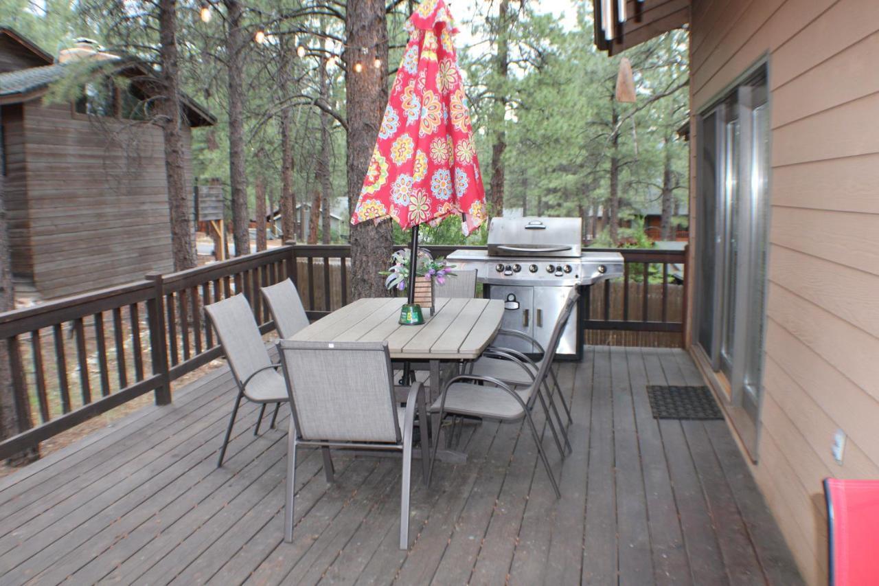 Kathys Cabin, King Bed, Hot Tub, Near-Nau & Downtown Attractions, Perfect Year-Round Mountain Getaway Flagstaff Exterior foto