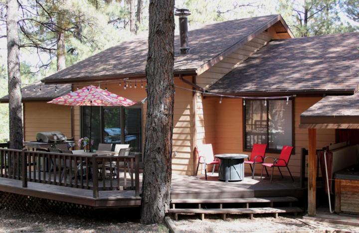 Kathys Cabin, King Bed, Hot Tub, Near-Nau & Downtown Attractions, Perfect Year-Round Mountain Getaway Flagstaff Exterior foto